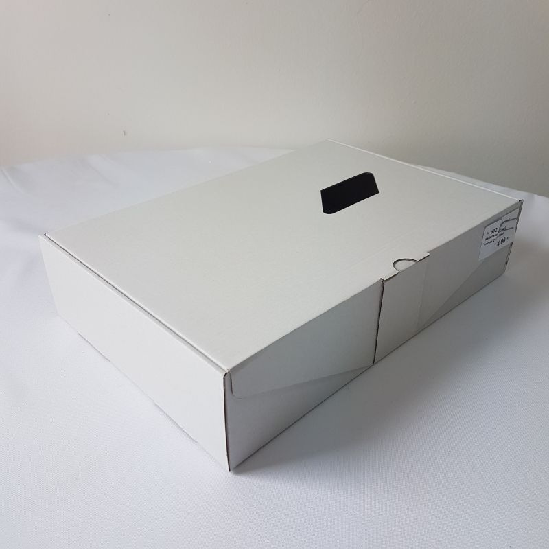 Kartonska kutija sa otvorom 21x31x7.5cm Cijena